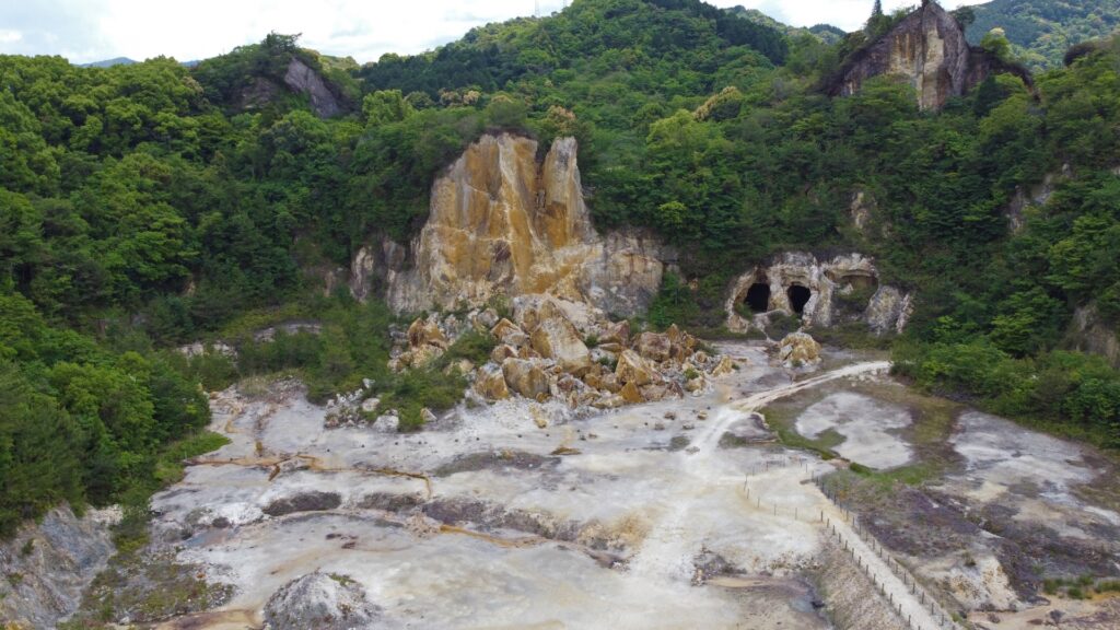 泉山磁石場