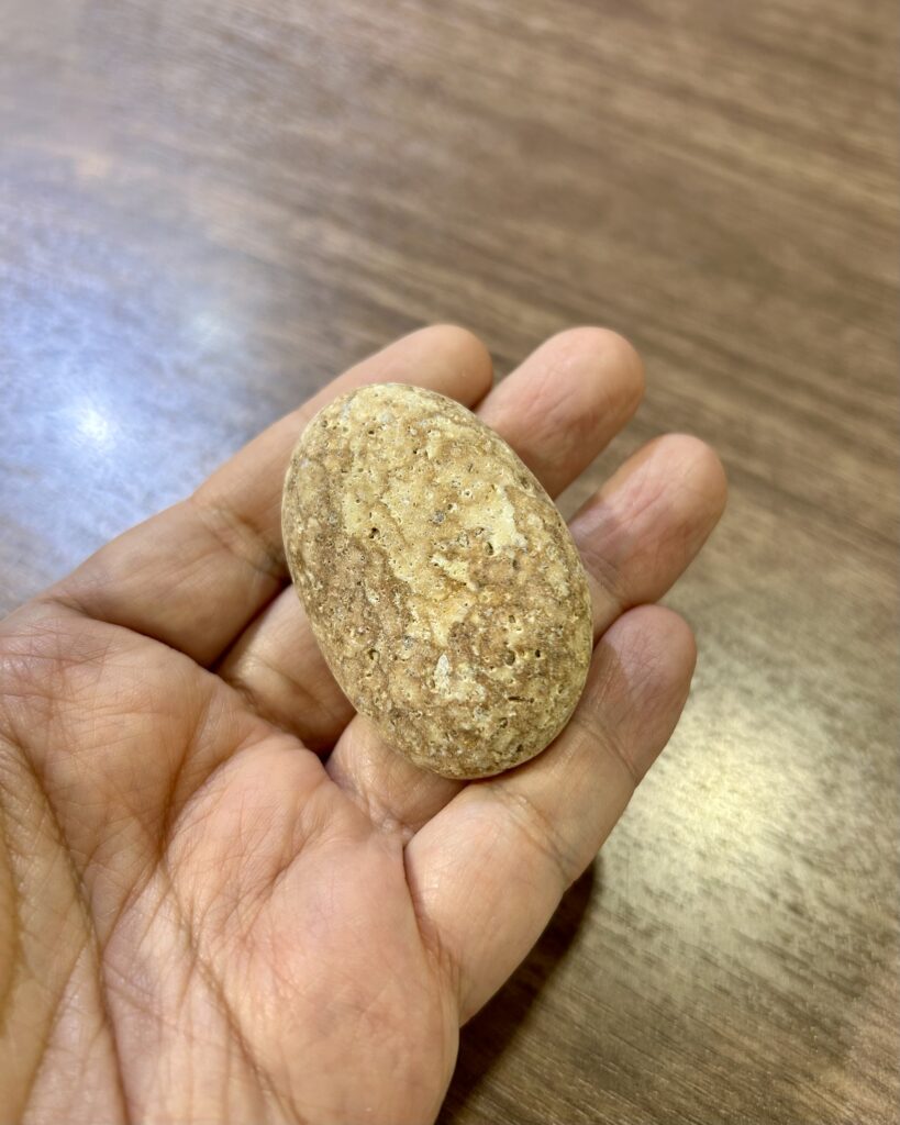 姫川薬石 原石（転石）